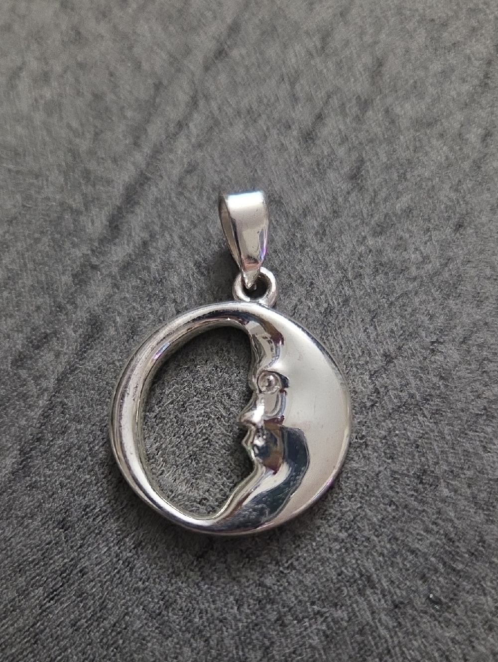 Source Unknown Silver Moon Face Necklace Pendant